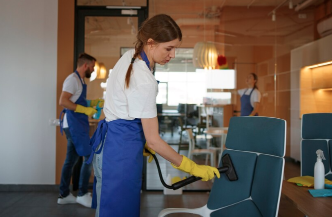 Neon Clean  Elevating Cleaning to a Professional Level